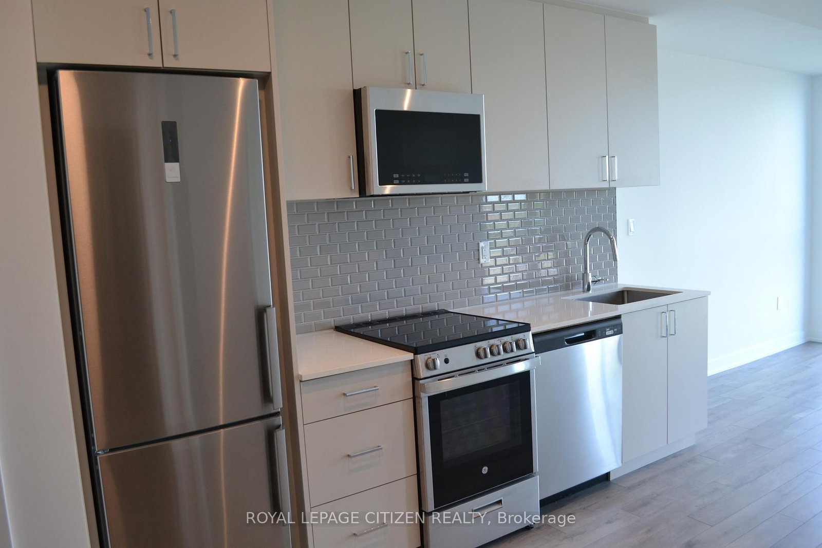 1005 Dundas Street E • #347 • Oakville, ON photo 14