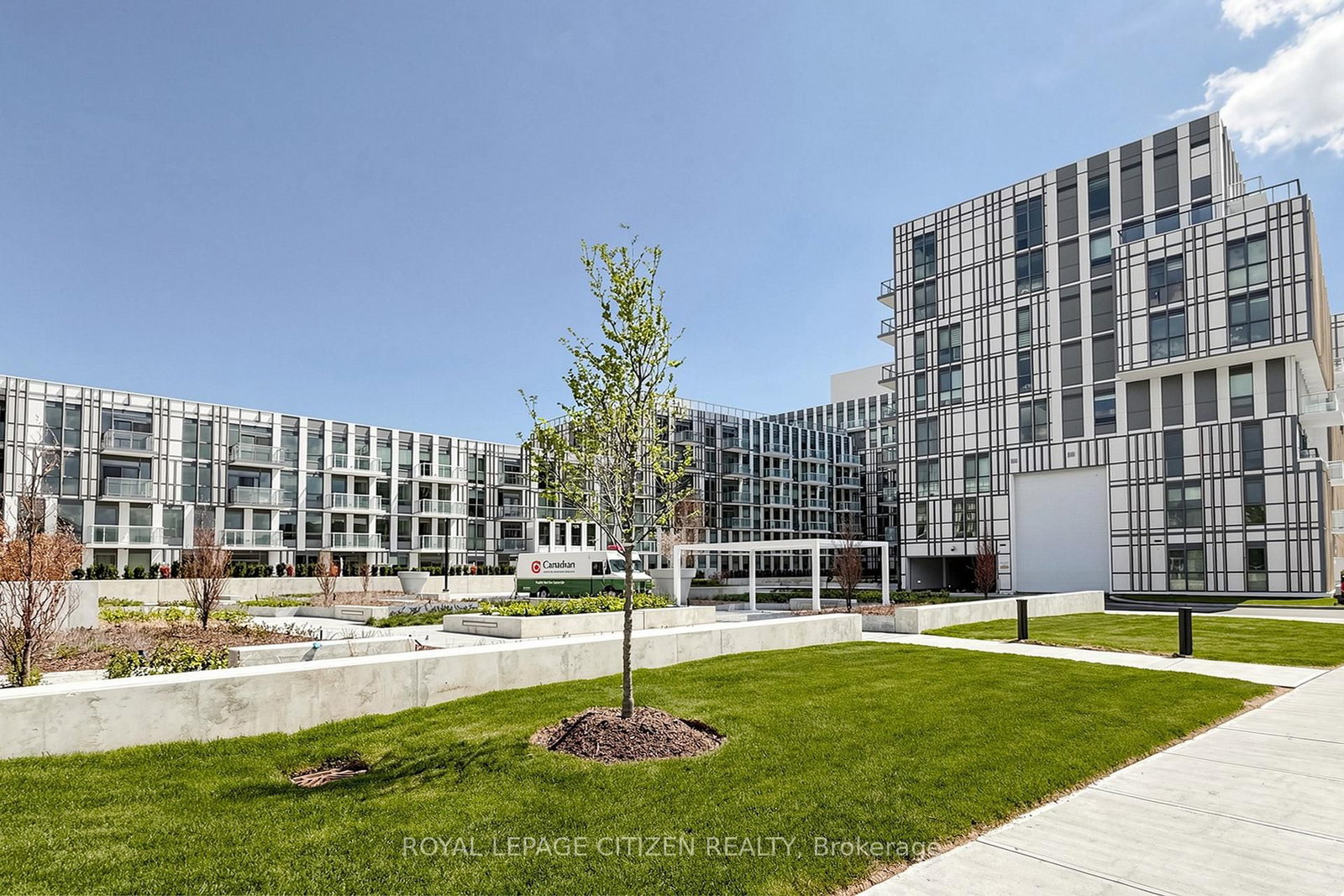 1005 Dundas Street E • #347 • Oakville, ON photo 35