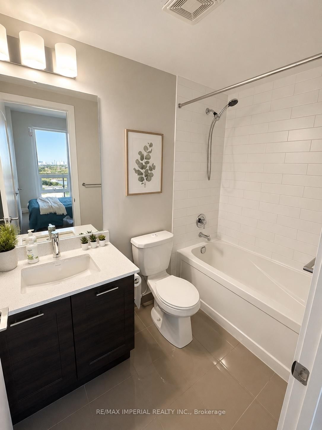 2212 Lake Shore Boulevard W • #3001 • Toronto, ON photo 9