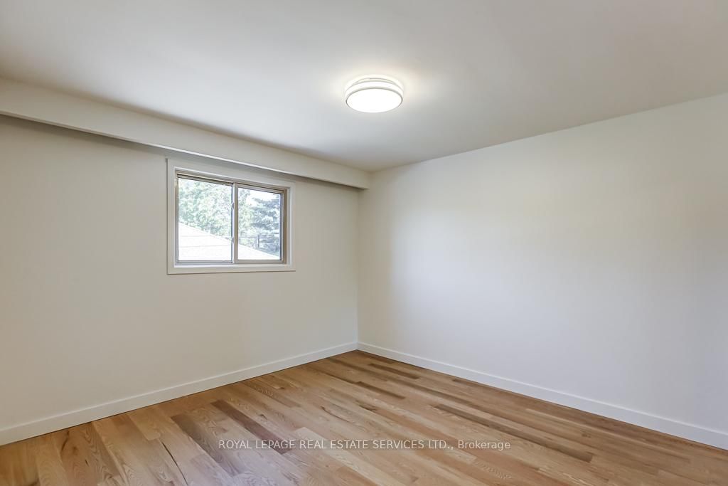 38 Jellicoe Avenue • Toronto, ON photo 13