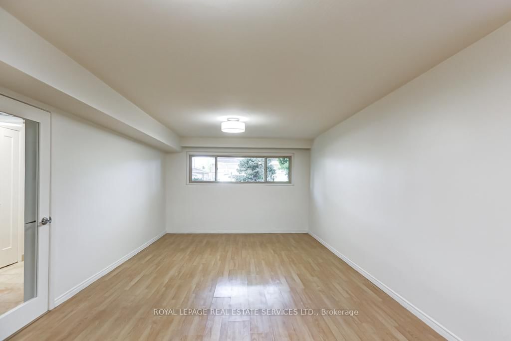 38 Jellicoe Avenue • Toronto, ON photo 22