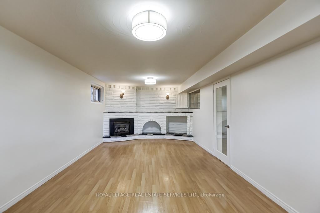 38 Jellicoe Avenue • Toronto, ON photo 24