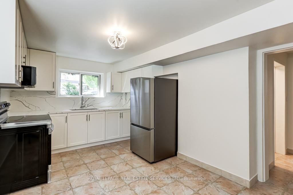 38 Jellicoe Avenue • Toronto, ON photo 29