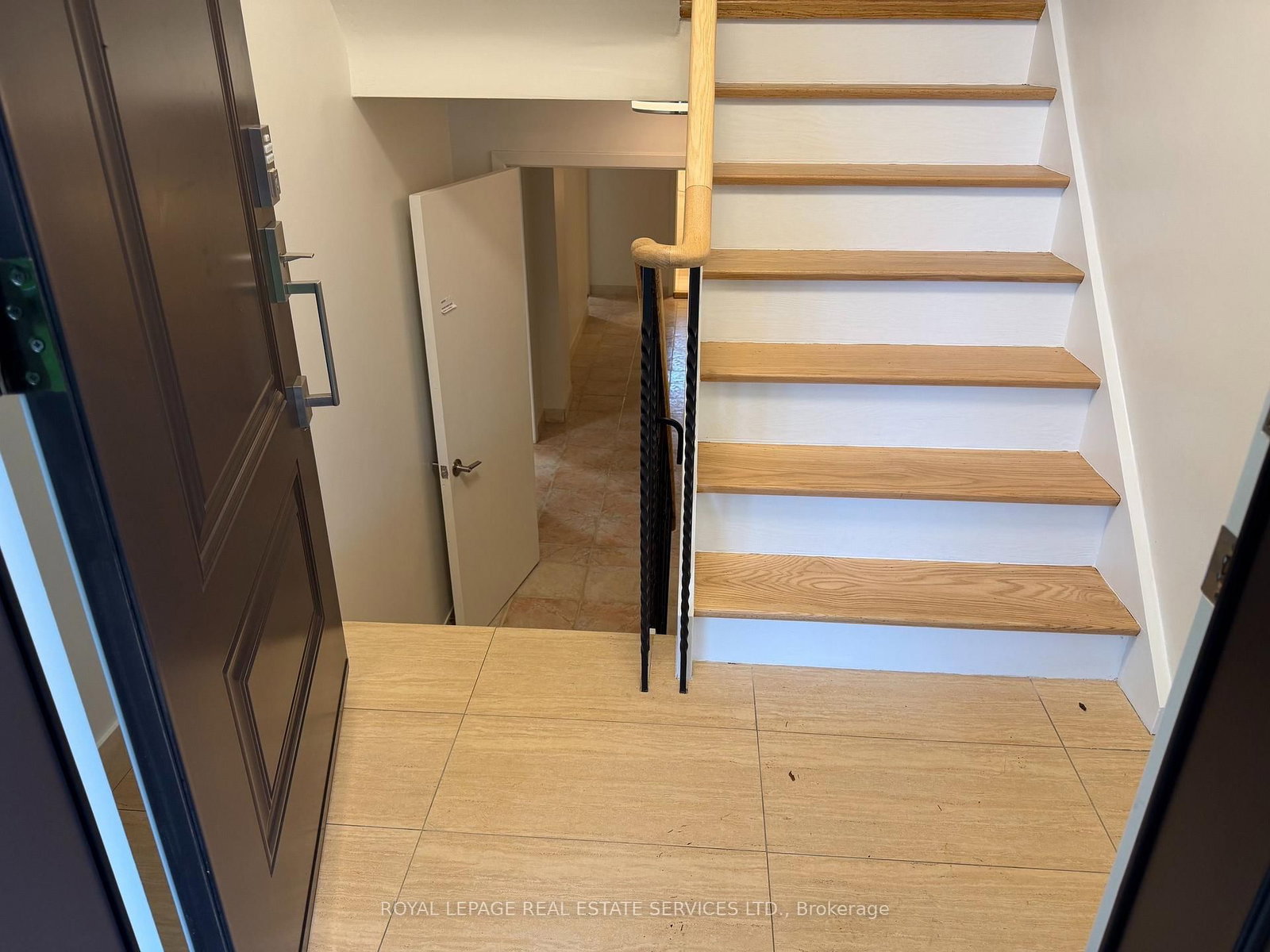 38 Jellicoe Avenue • Toronto, ON photo 35