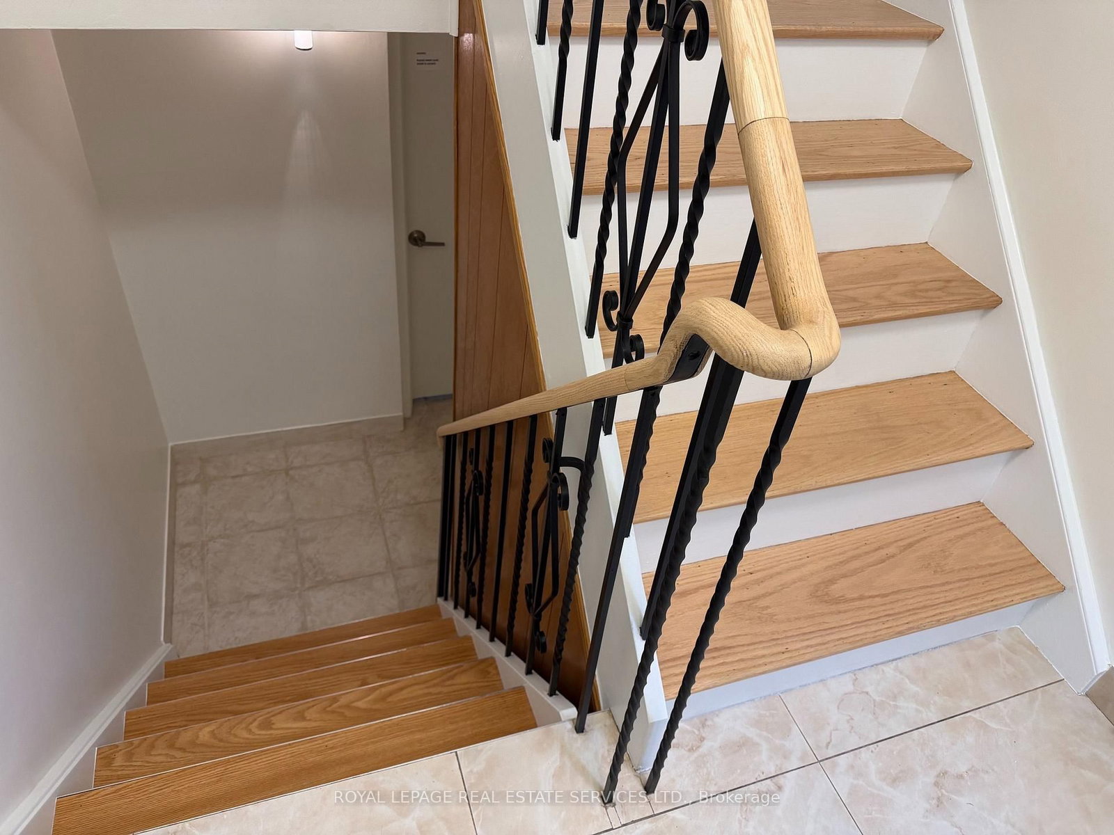 38 Jellicoe Avenue • Toronto, ON photo 36