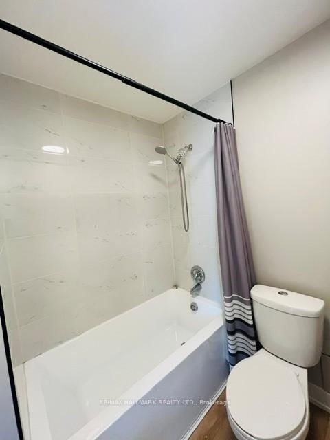 2961 Lakeshore Boulevard W, Unit 3