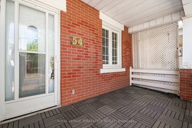54 St Clair Gardens