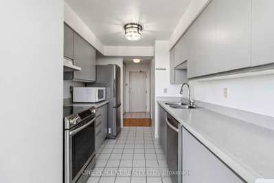 400 Webb Drive • #1002 • Mississauga, ON photo 6