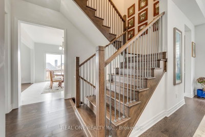 1079 John Laird Oakville,ON L6H 3R5 — Photo 10