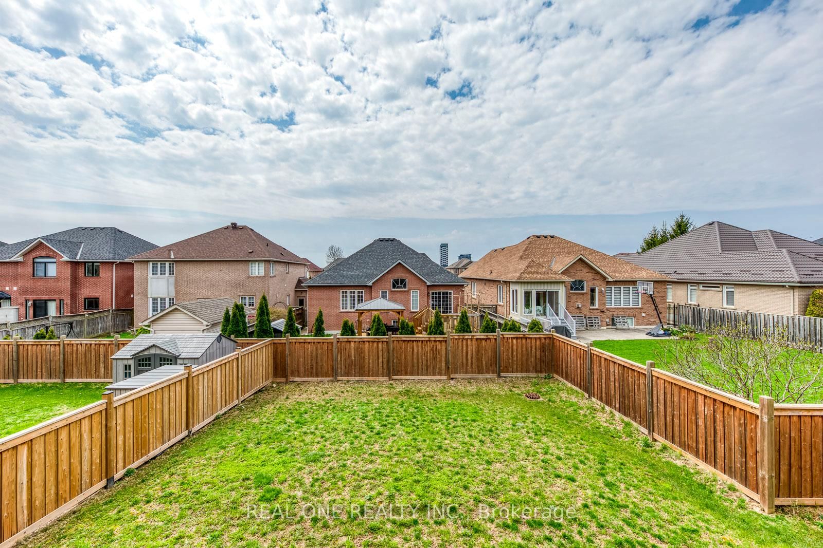 1079 John Laird Oakville,ON L6H 3R5 — Photo 16