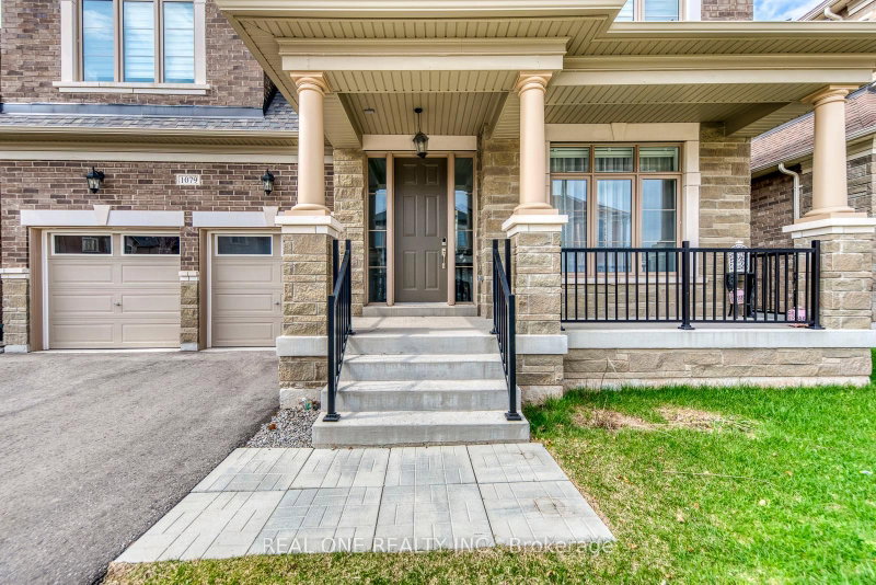 1079 John Laird Oakville,ON L6H 3R5 — Photo 2
