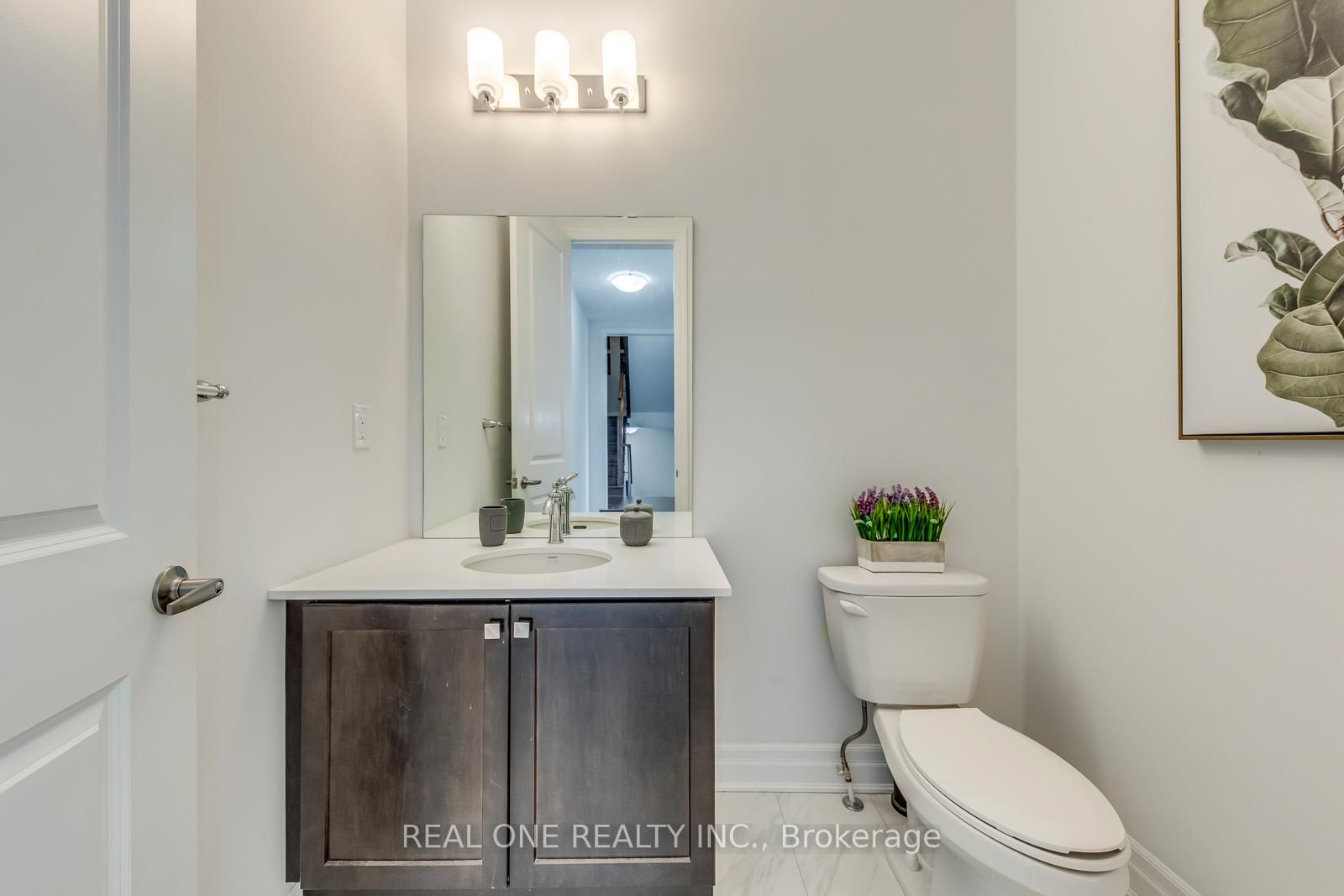 1079 John Laird Oakville,ON L6H 3R5 — Photo 25