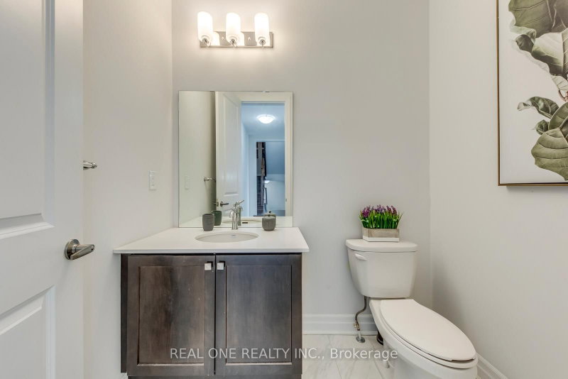 1079 John Laird Oakville,ON L6H 3R5 — Photo 25