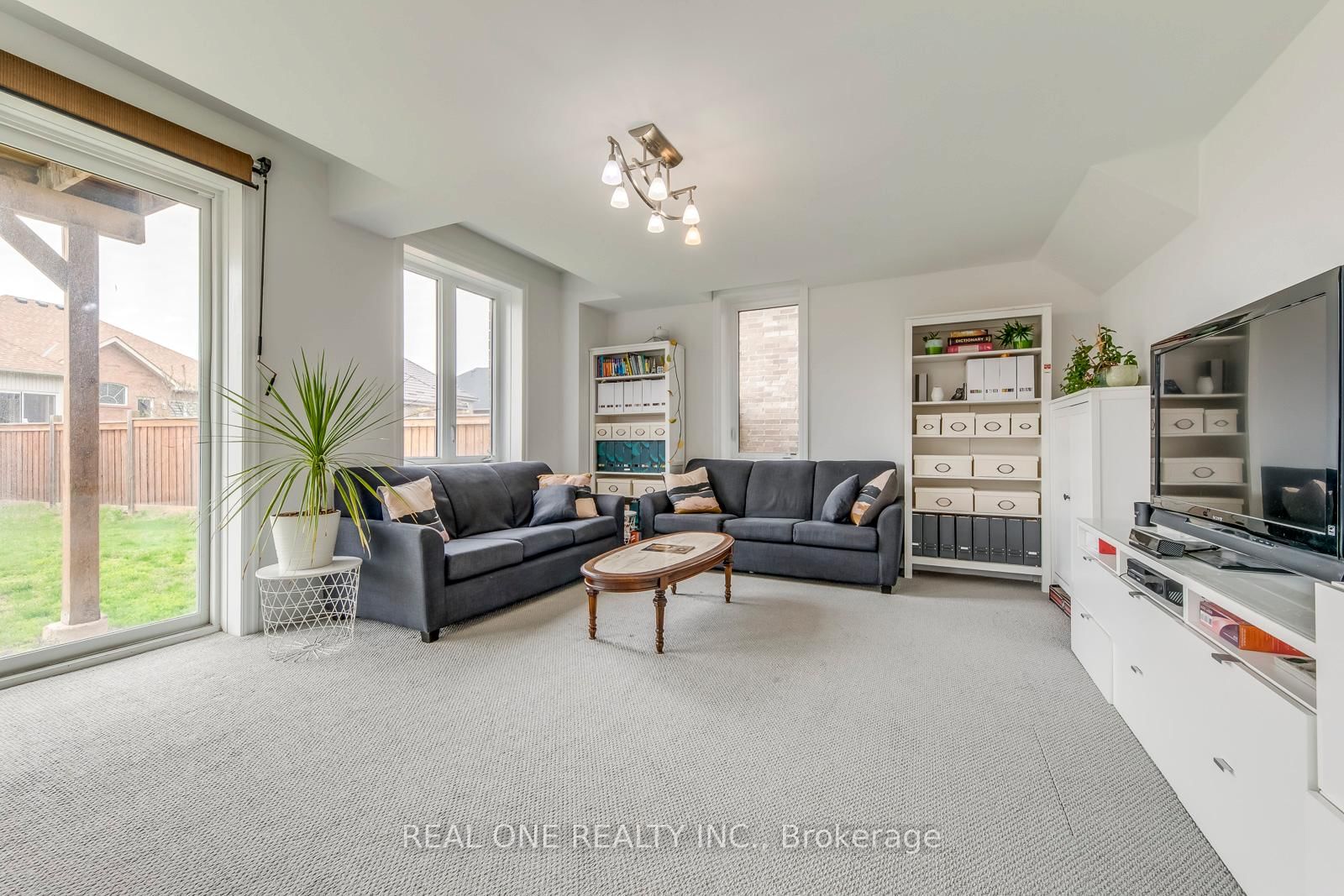 1079 John Laird Oakville,ON L6H 3R5 — Photo 42