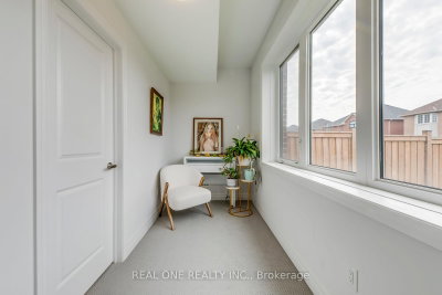 1079 John Laird Oakville,ON L6H 3R5 — Photo 45