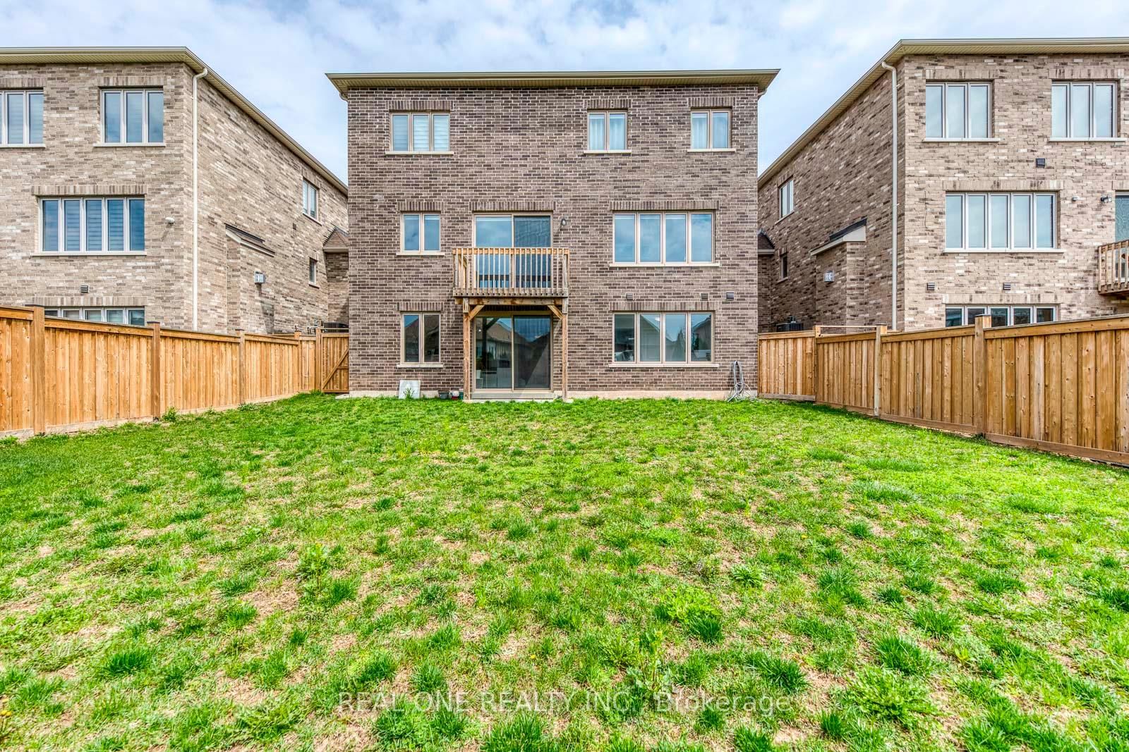 1079 John Laird Oakville,ON L6H 3R5 — Photo 50