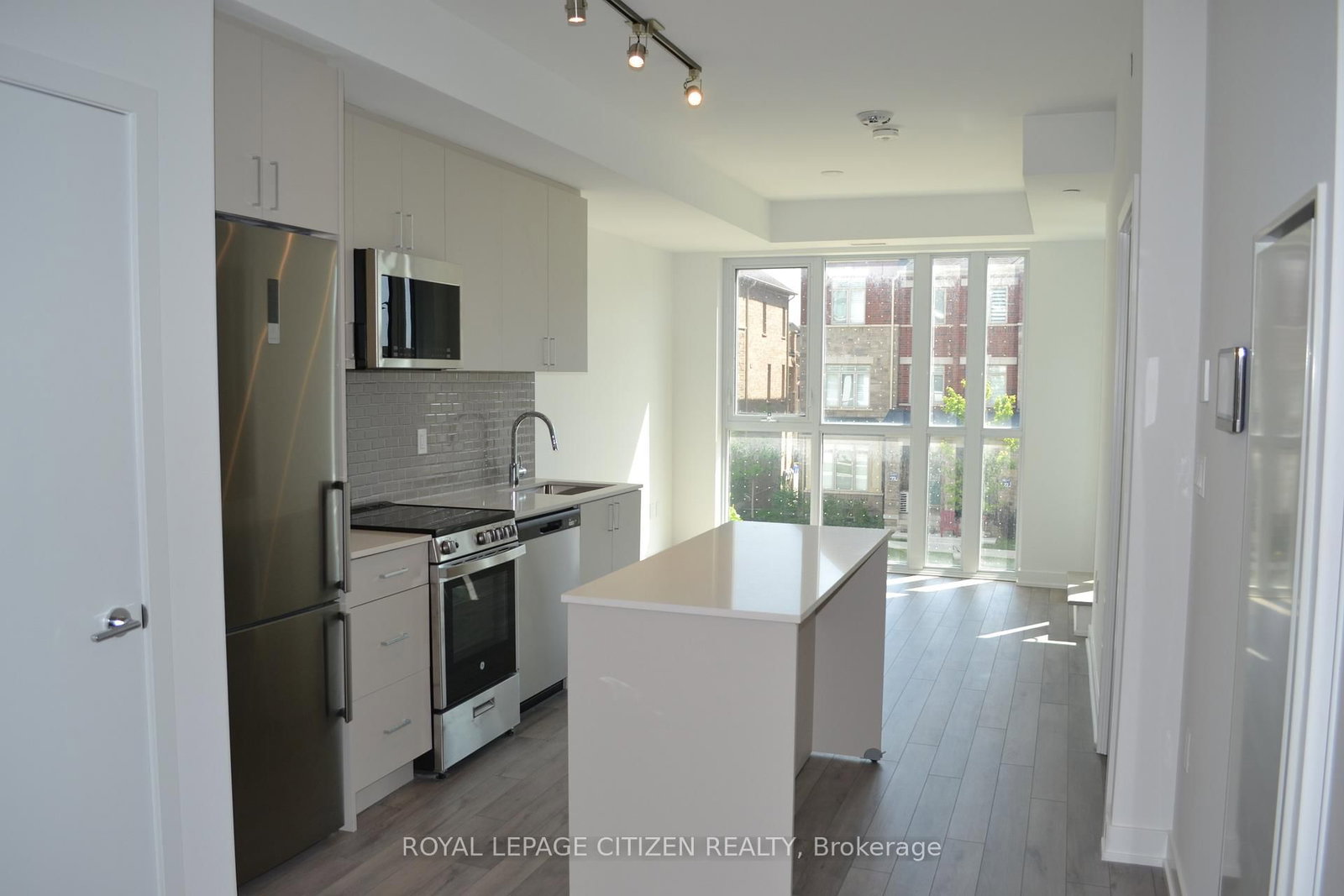 1005 DUNDAS Street E • #254 • Oakville, ON photo 13