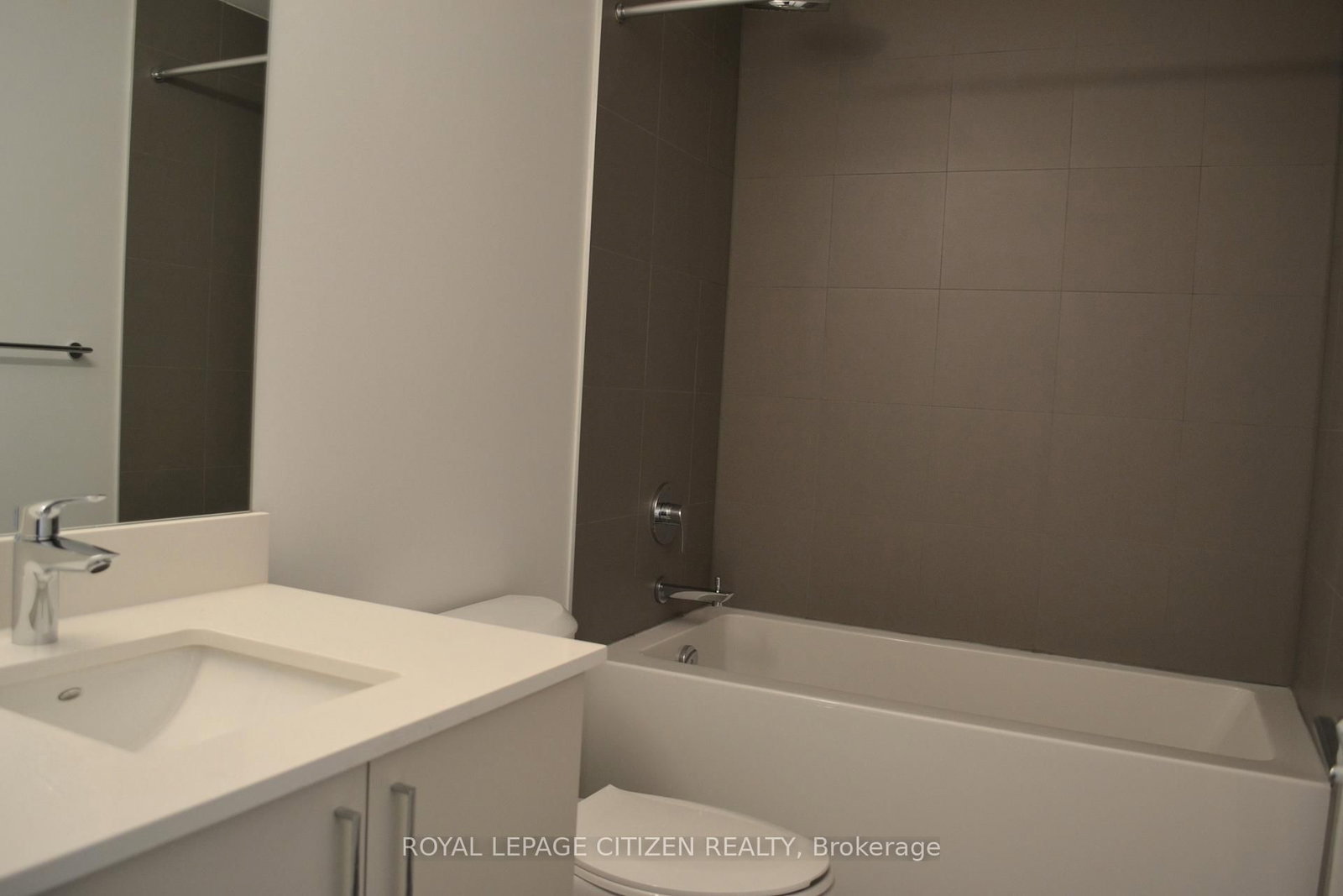 1005 DUNDAS Street E • #254 • Oakville, ON photo 23