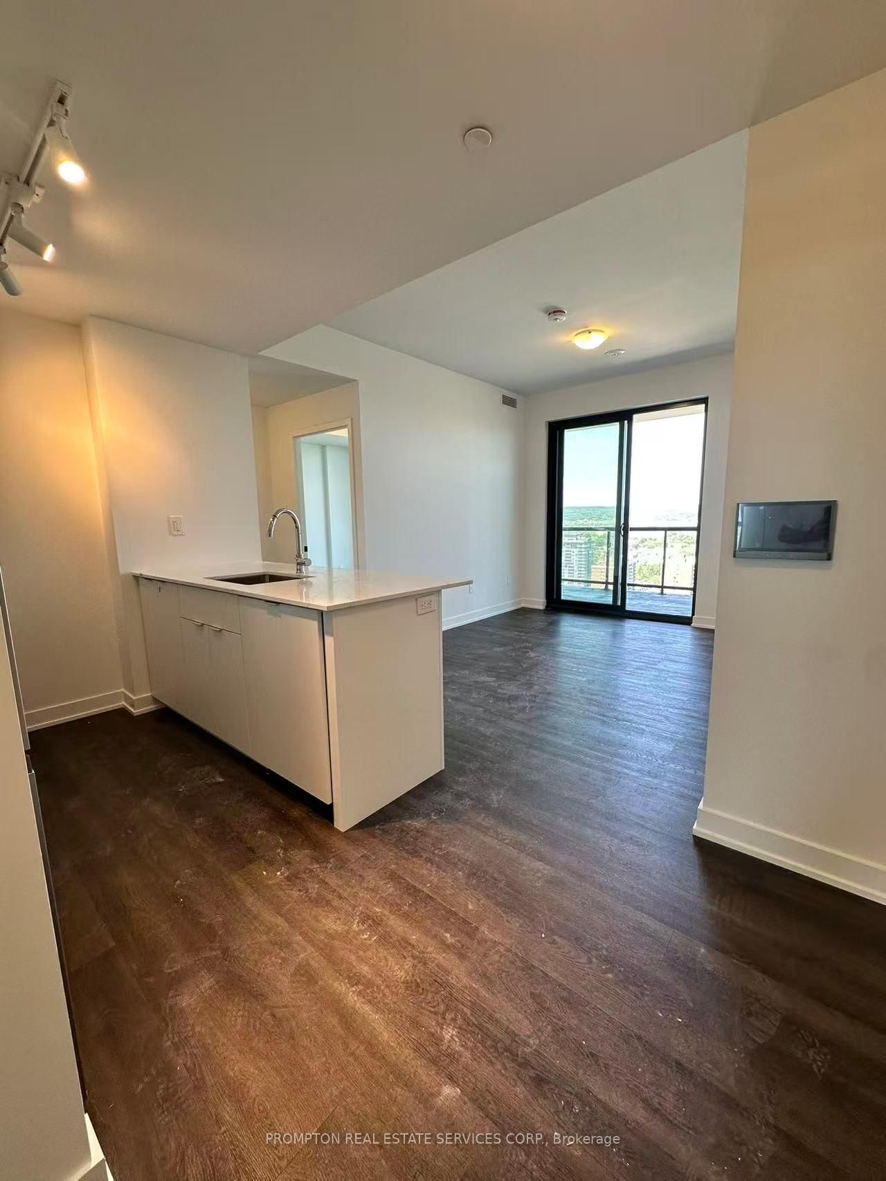 2075 Lakeshore Road, Unit 2601