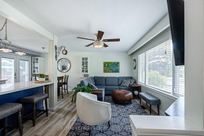 52 Maple Crescent • Orangeville, ON photo 9