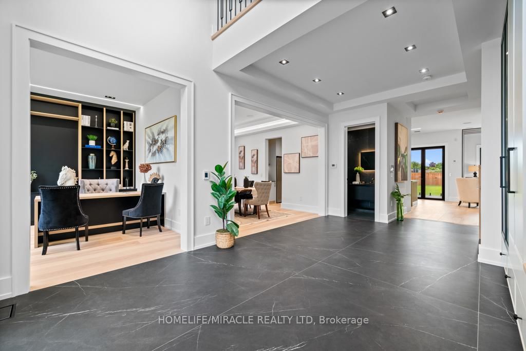 282 Maurice Drive • Oakville, ON photo 15