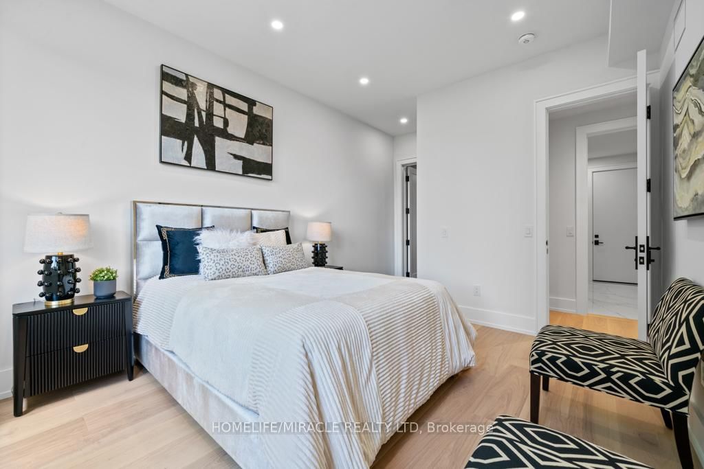 282 Maurice Drive • Oakville, ON photo 21