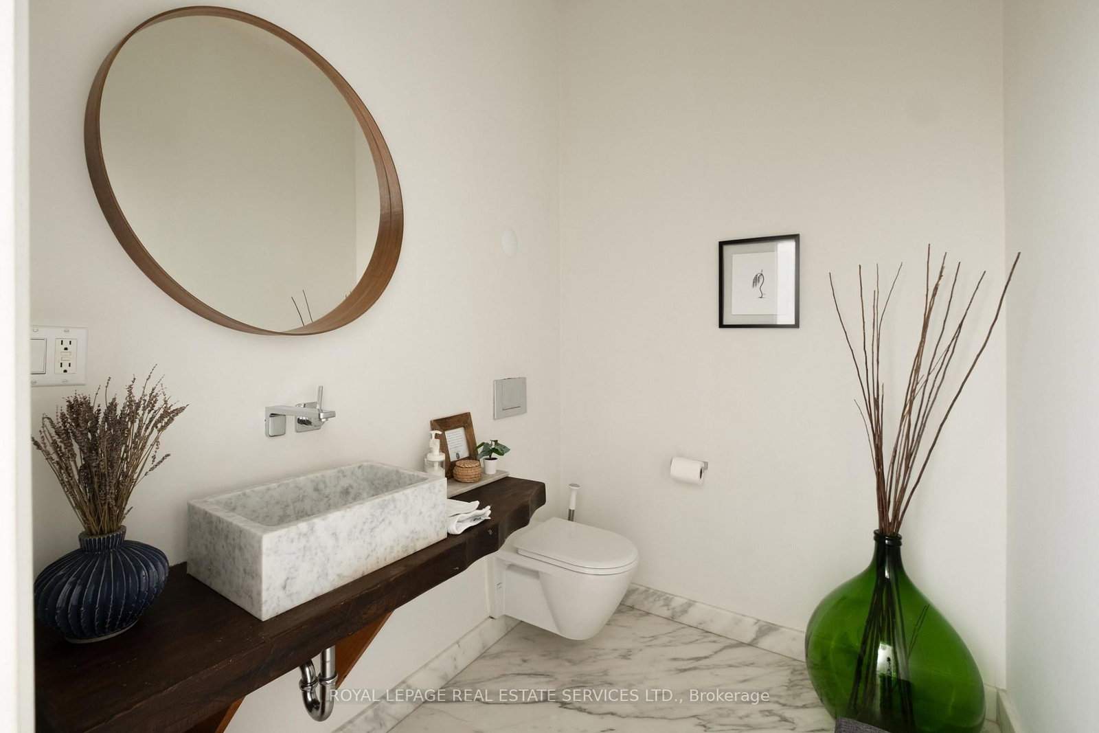 1 Roof Garden Lane • Toronto, ON photo 14