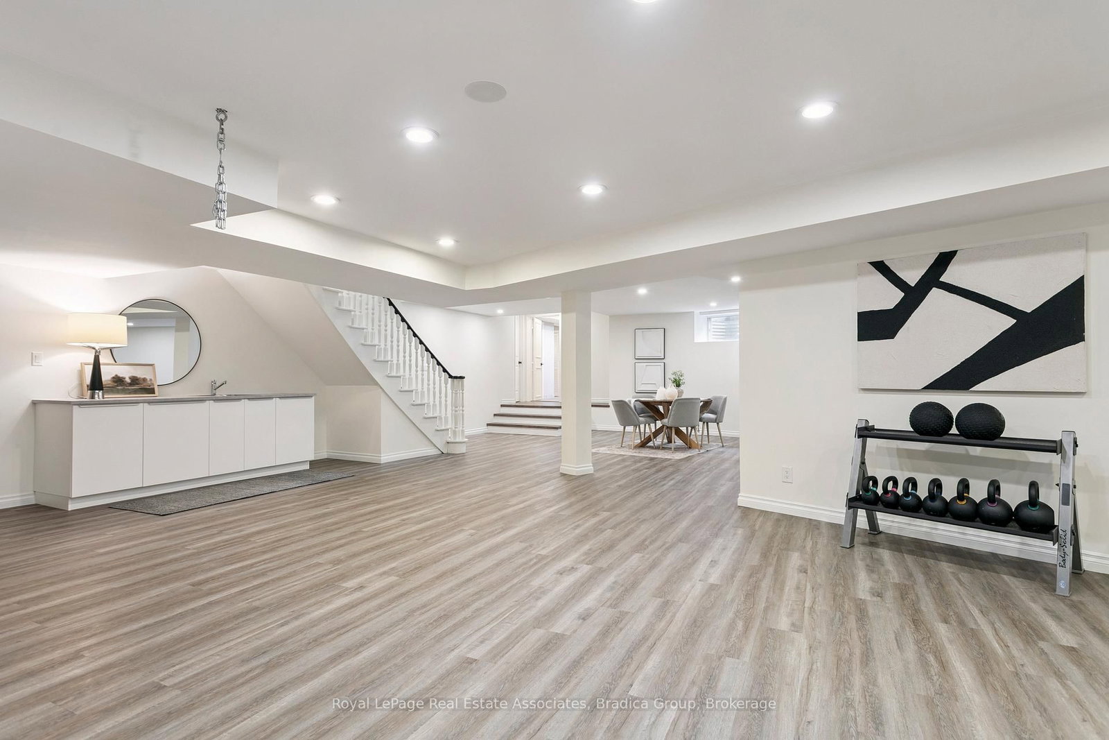 19 Lorraine Gardens • Toronto, ON photo 29