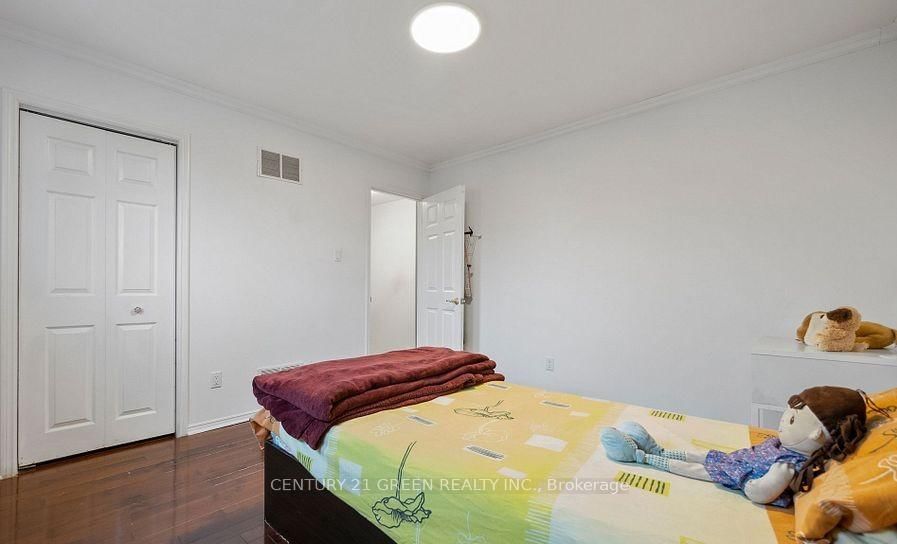 338 Hillside Drive • Mississauga, ON photo 24