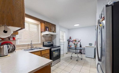 338 Hillside Mississauga,ON L5M 2L7 — Photo 12