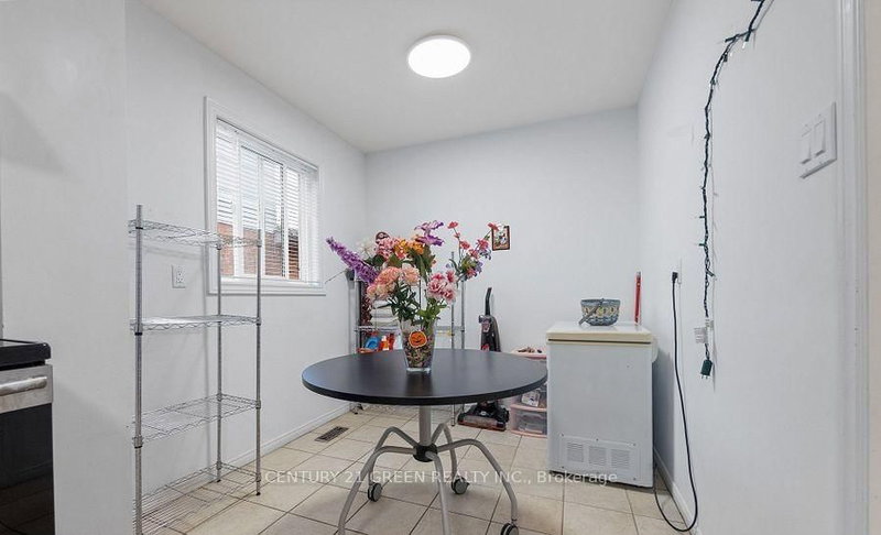 338 Hillside Mississauga,ON L5M 2L7 — Photo 14