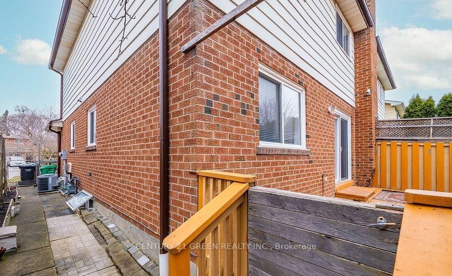 338 Hillside Mississauga,ON L5M 2L7 — Photo 43