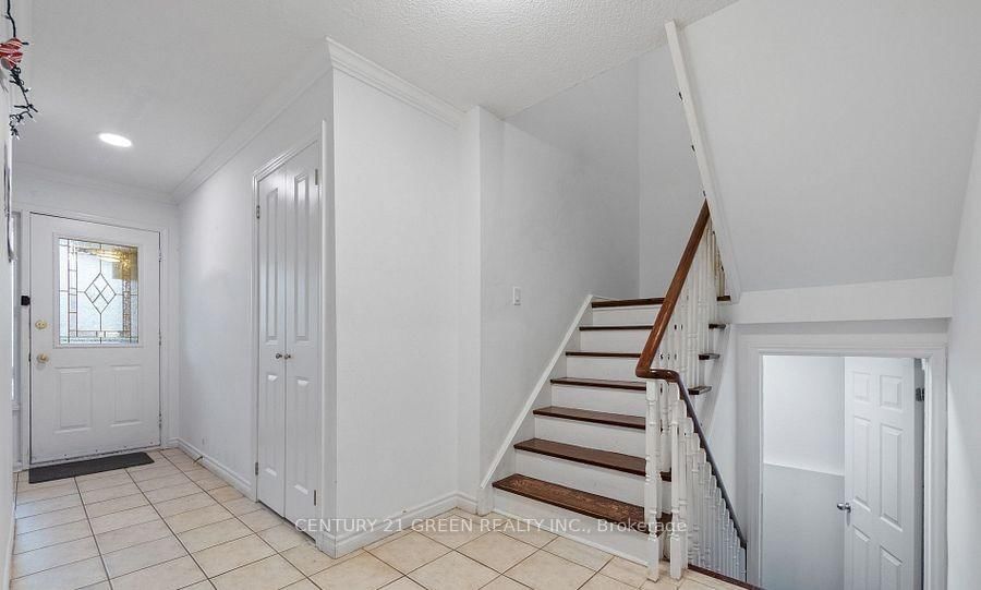 338 Hillside Mississauga,ON L5M 2L7 — Photo 5