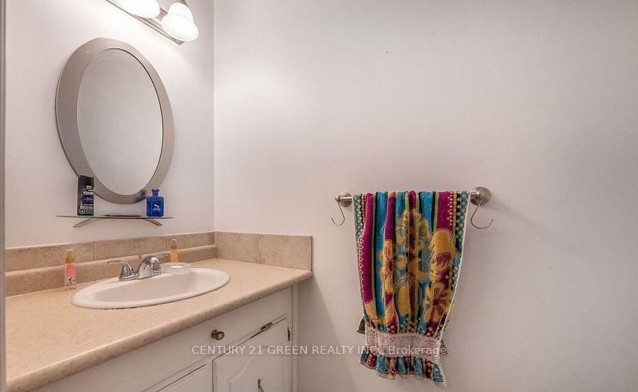 338 Hillside Mississauga,ON L5M 2L7 — Photo 6