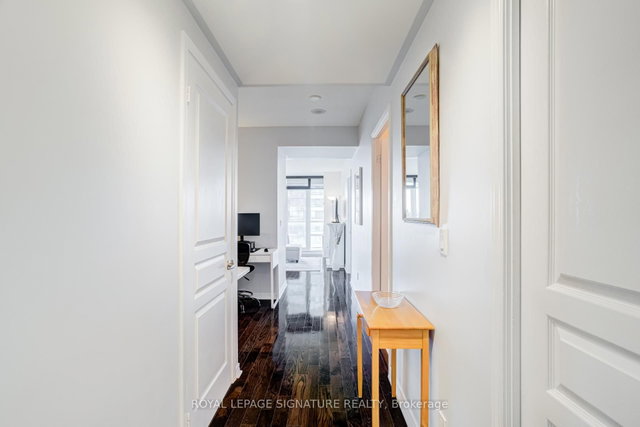 1406 - 15 Legion Road