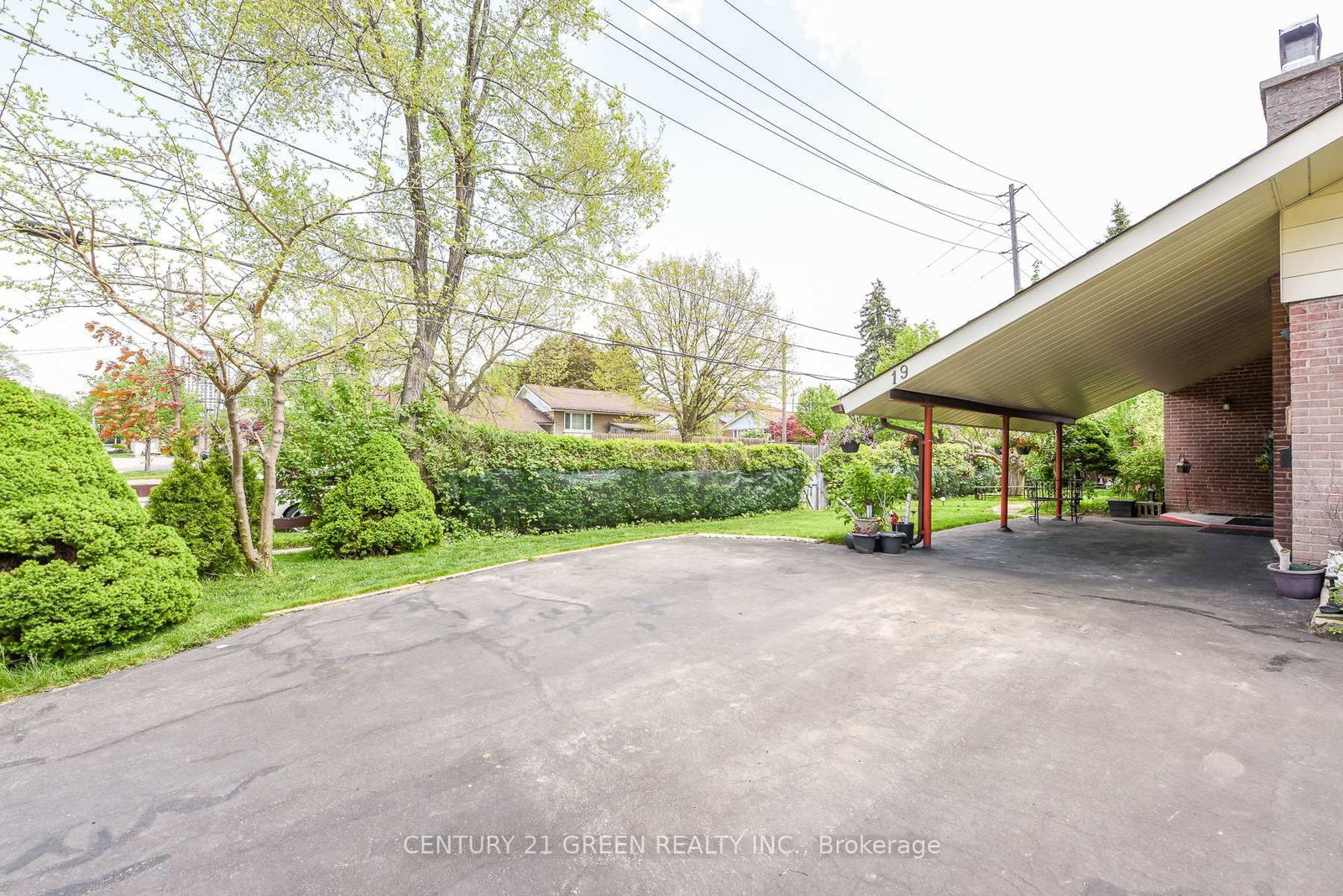 19 Eriksdale Road • Toronto, ON photo 11