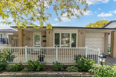 3-bed Detached House · 7236 Meyer Dr