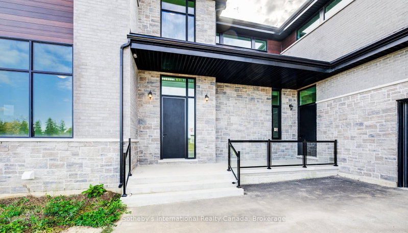 6 Sugarbush Court