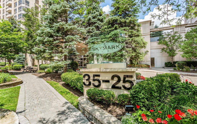 224 - 25 Kingsbridge Grdn Circle