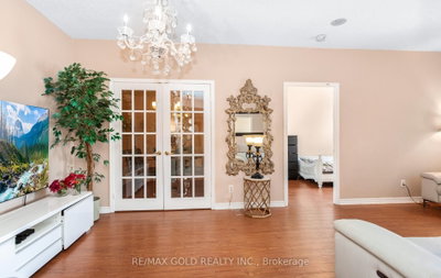 25 Kingsbridge Grdn Circle • #224 • Mississauga, ON photo 9