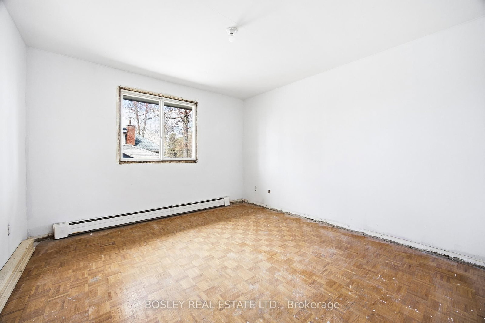 24 Oakwood Avenue N • Mississauga, ON photo 10