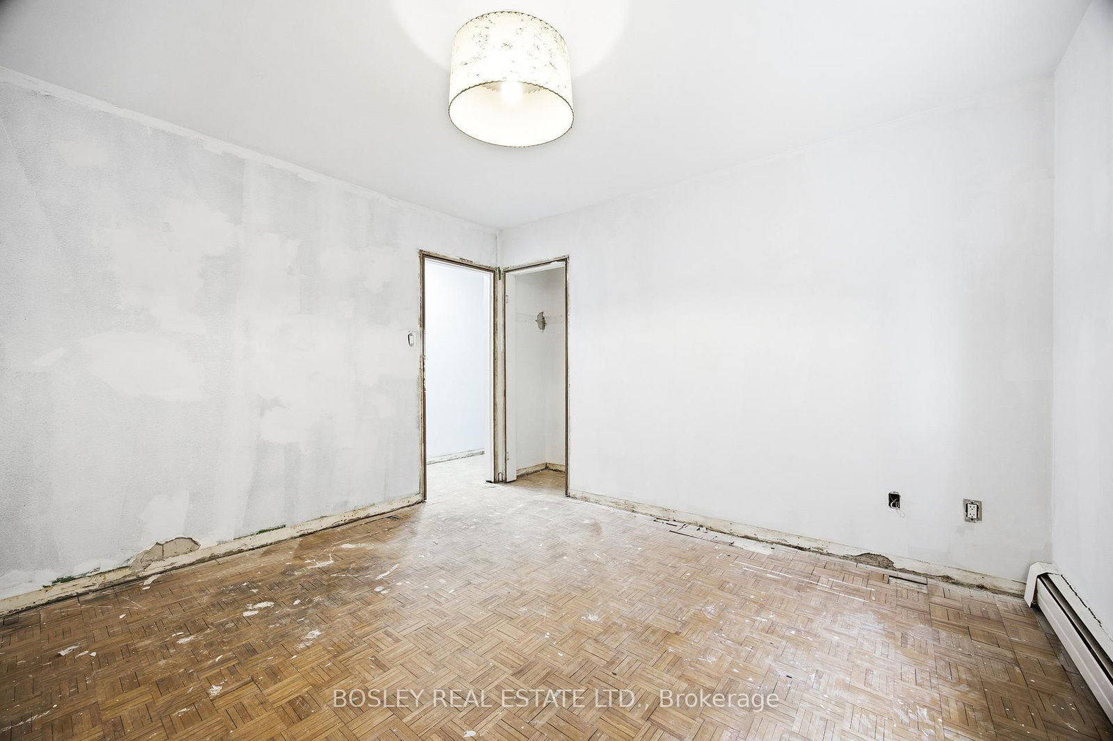 24 Oakwood Avenue N • Mississauga, ON photo 26