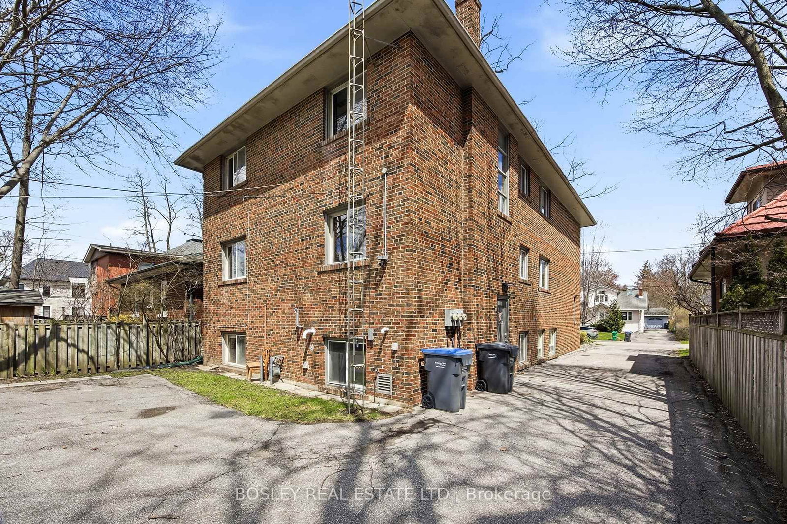 24 Oakwood Avenue N • Mississauga, ON photo 31