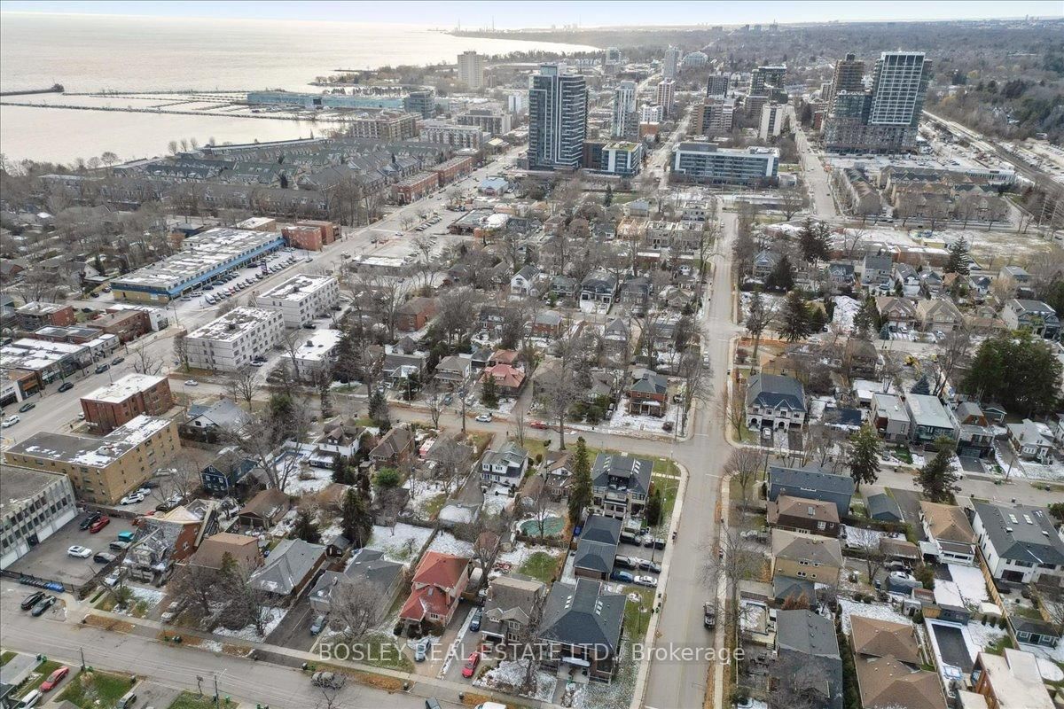 24 Oakwood Avenue N • Mississauga, ON photo 36