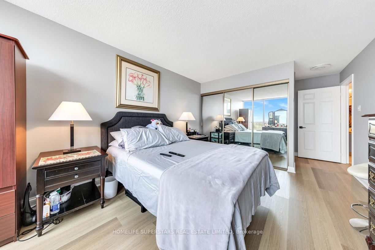 24 Hanover Brampton,ON L6S 5K8 — Photo 10