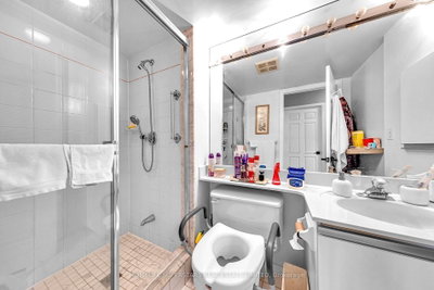 24 Hanover Brampton,ON L6S 5K8 — Photo 12