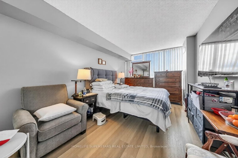 24 Hanover Brampton,ON L6S 5K8 — Photo 7