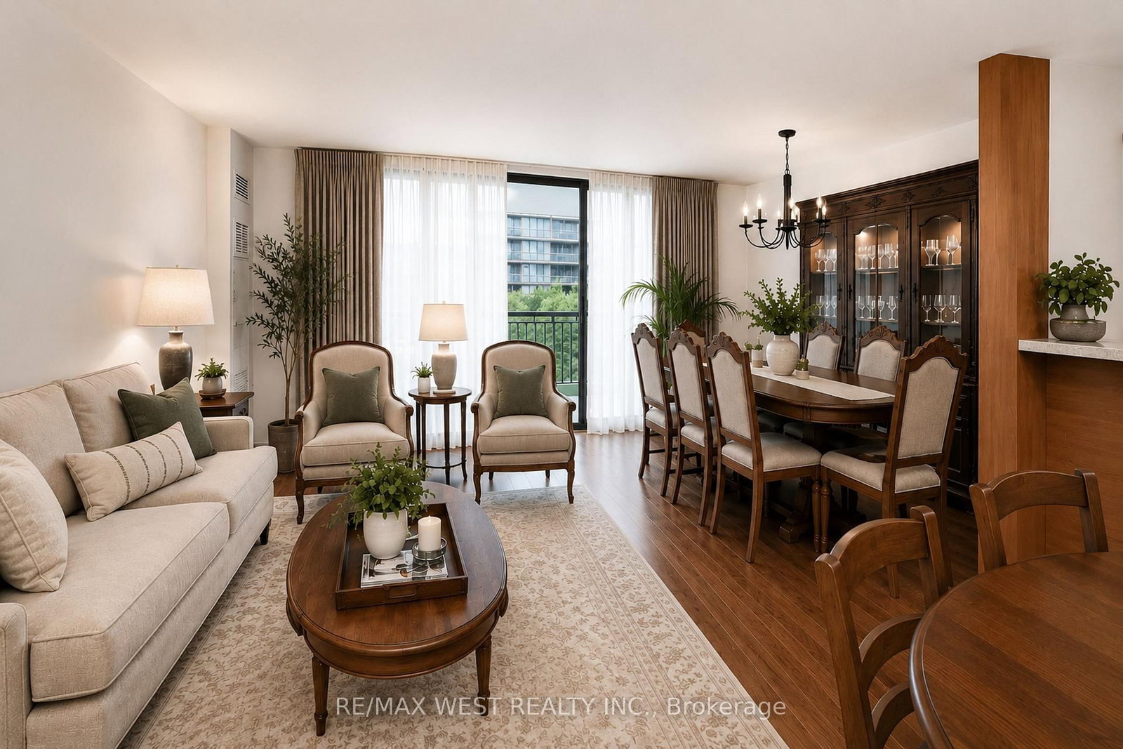 1509-100 Quebec Avenue, Toronto, ON, photo 4