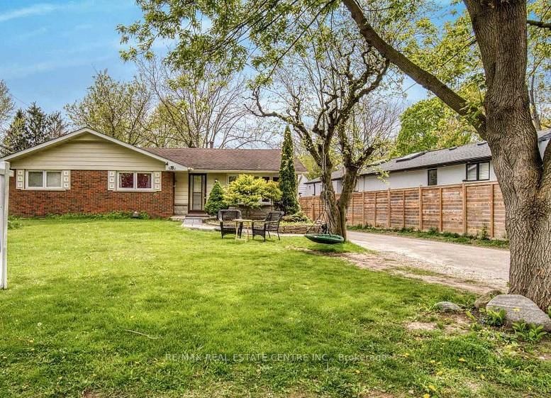 314 Strathcona Drive