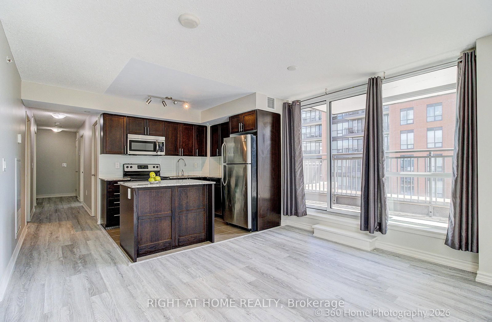 36 via bagnato • #729 • Toronto, ON photo 22